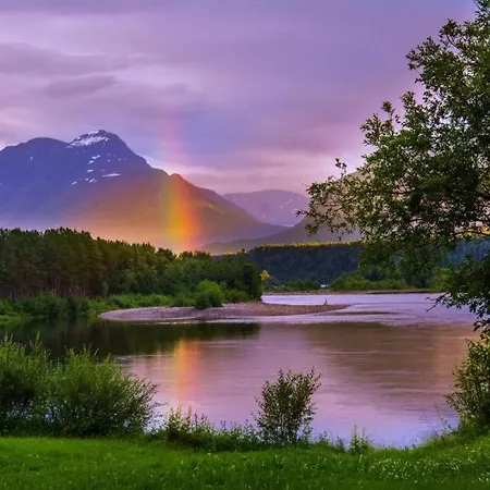 Malselv Fjellandsby - *